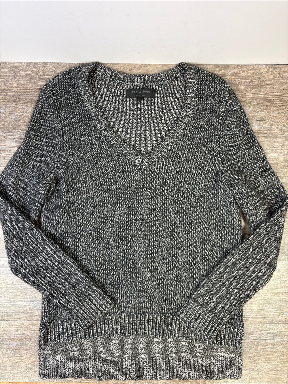 Rag & Bone Black & Ivory Marled Wool Blend V-Neck Sweater Size L